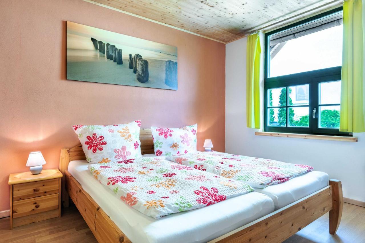 Ferienhaus Sonne Mond Und Sterne B Steffenshagen Exteriör bild